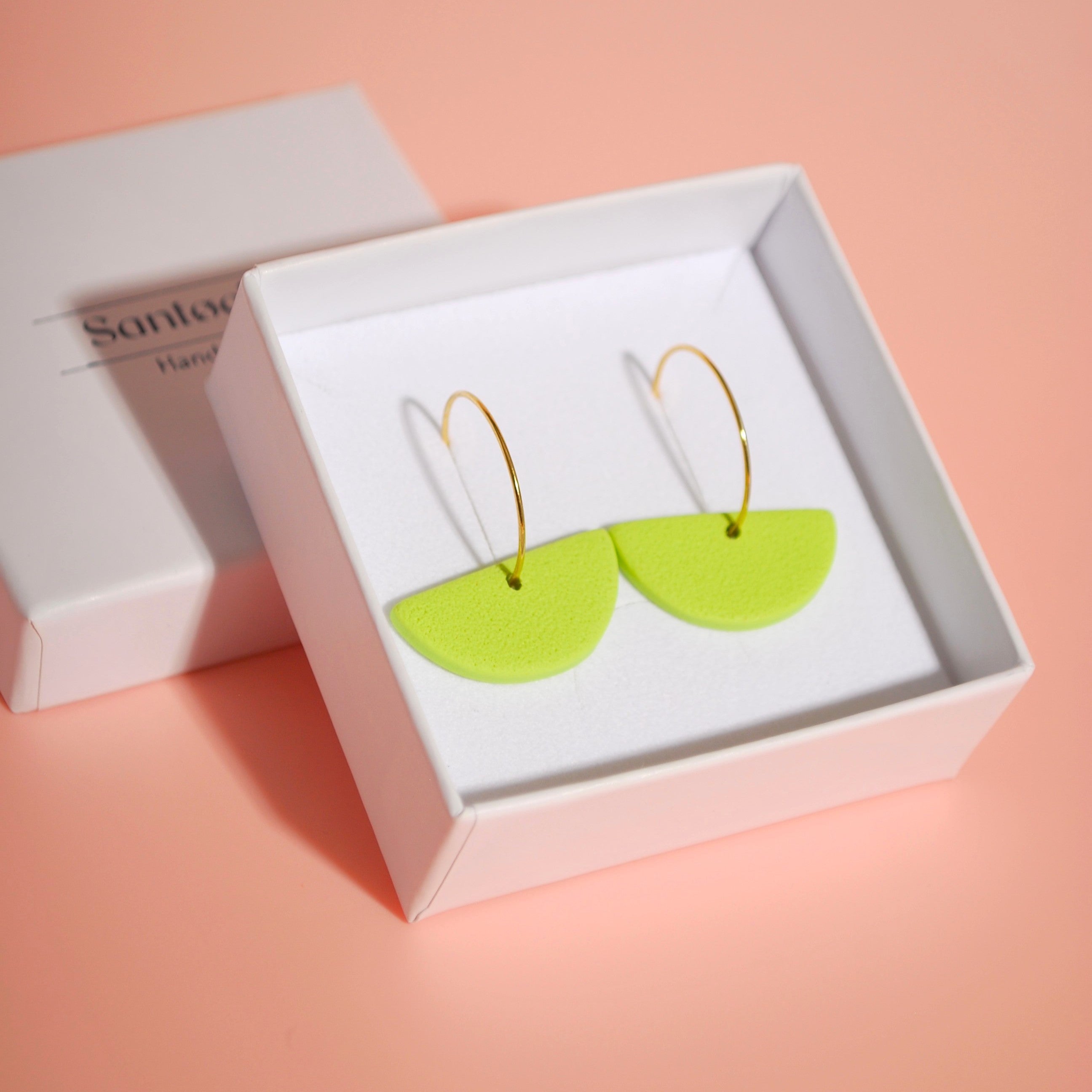 Creolen von Santolcay Handamde-Schmuck-Box