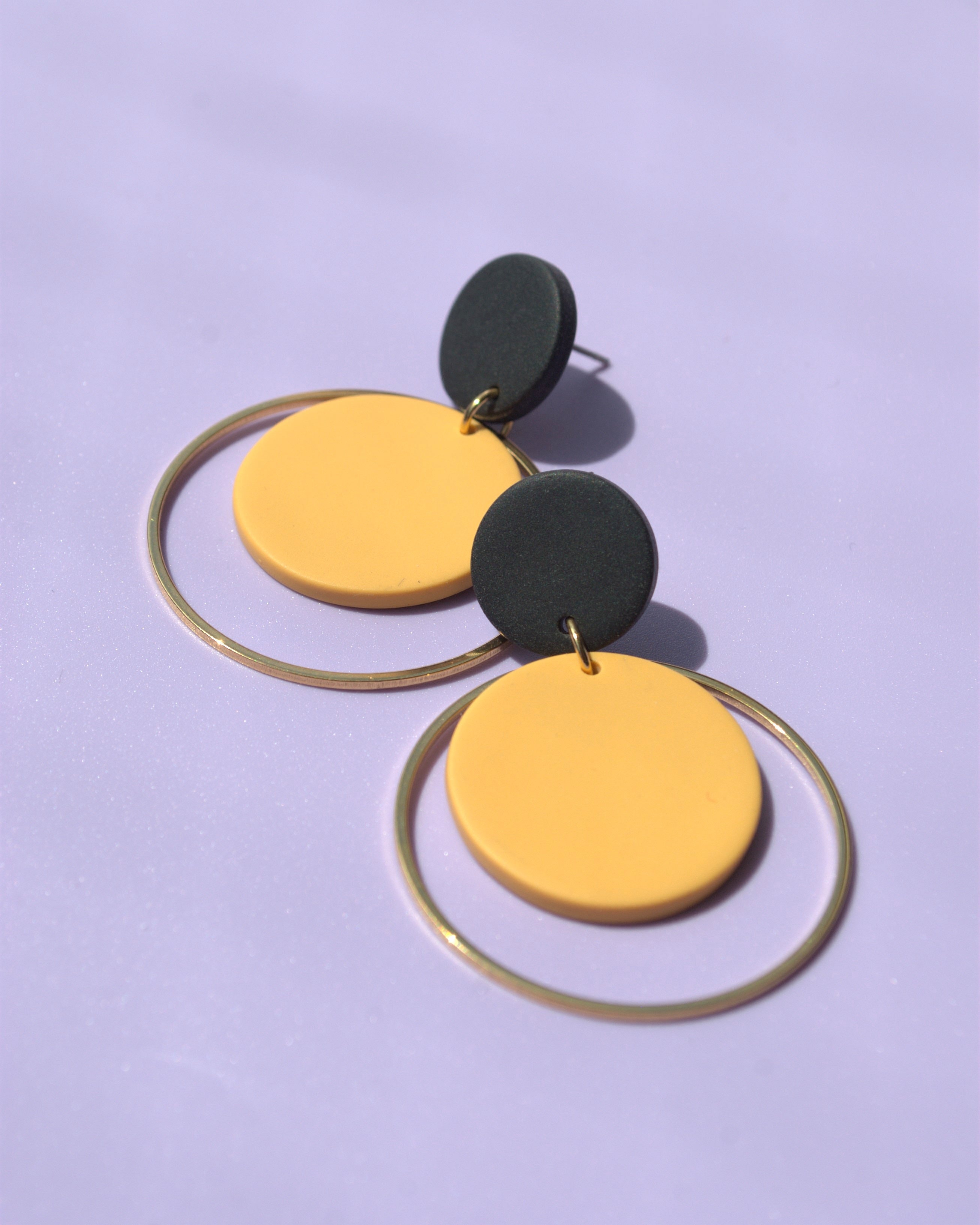 Handgemachte Boho-Ohrringe – sonnig, leicht & hautfreundlich