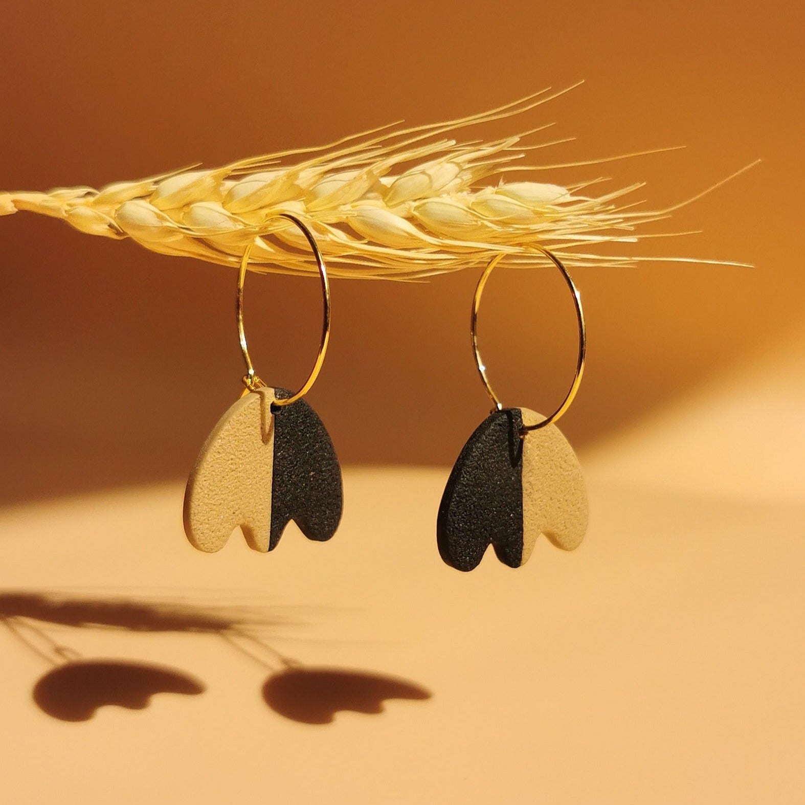 Valencia Statement-Schmuck – goldene Creolen mit Stil