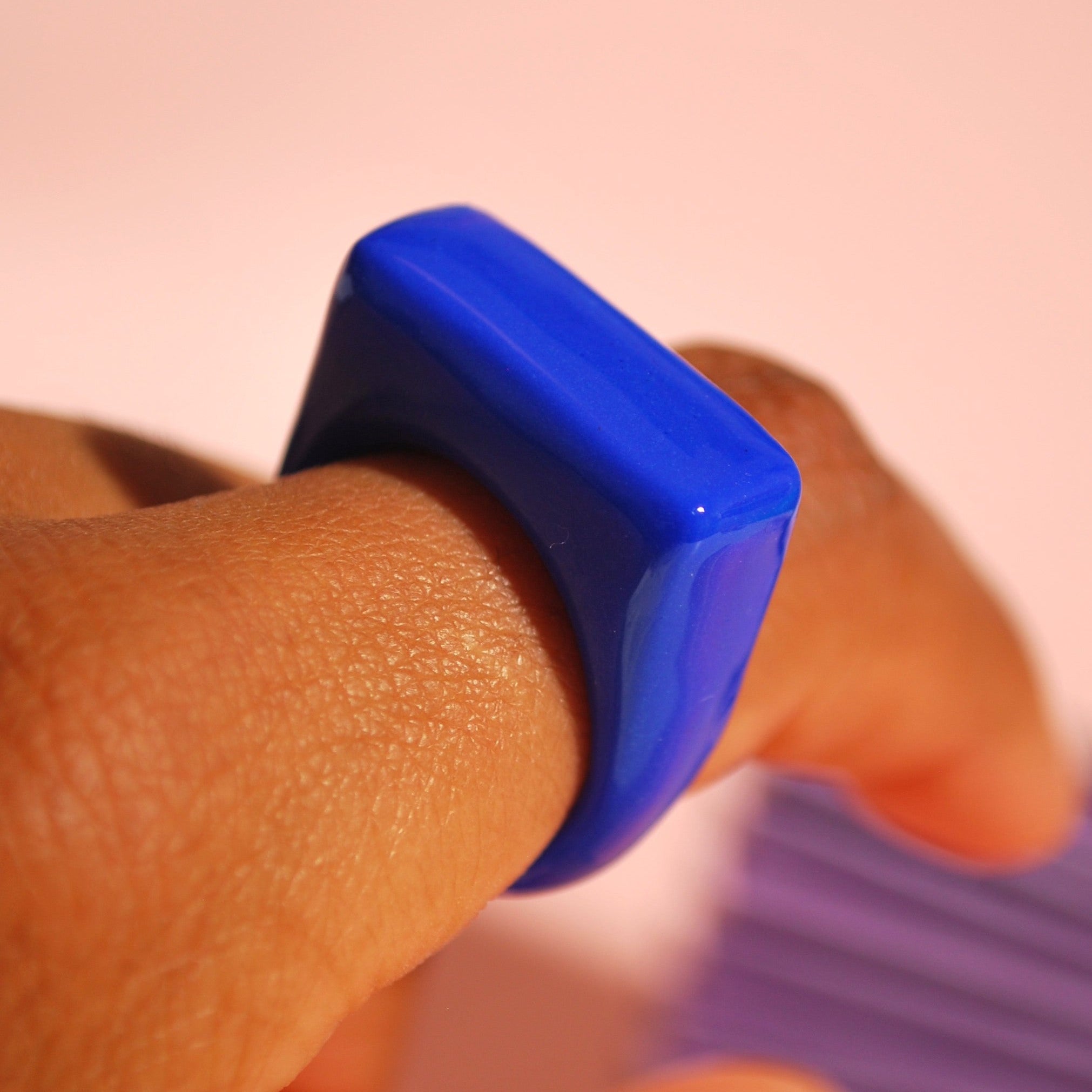 Leichter, eckiger Ring aus Polymer Clay – stylisch & auffällig