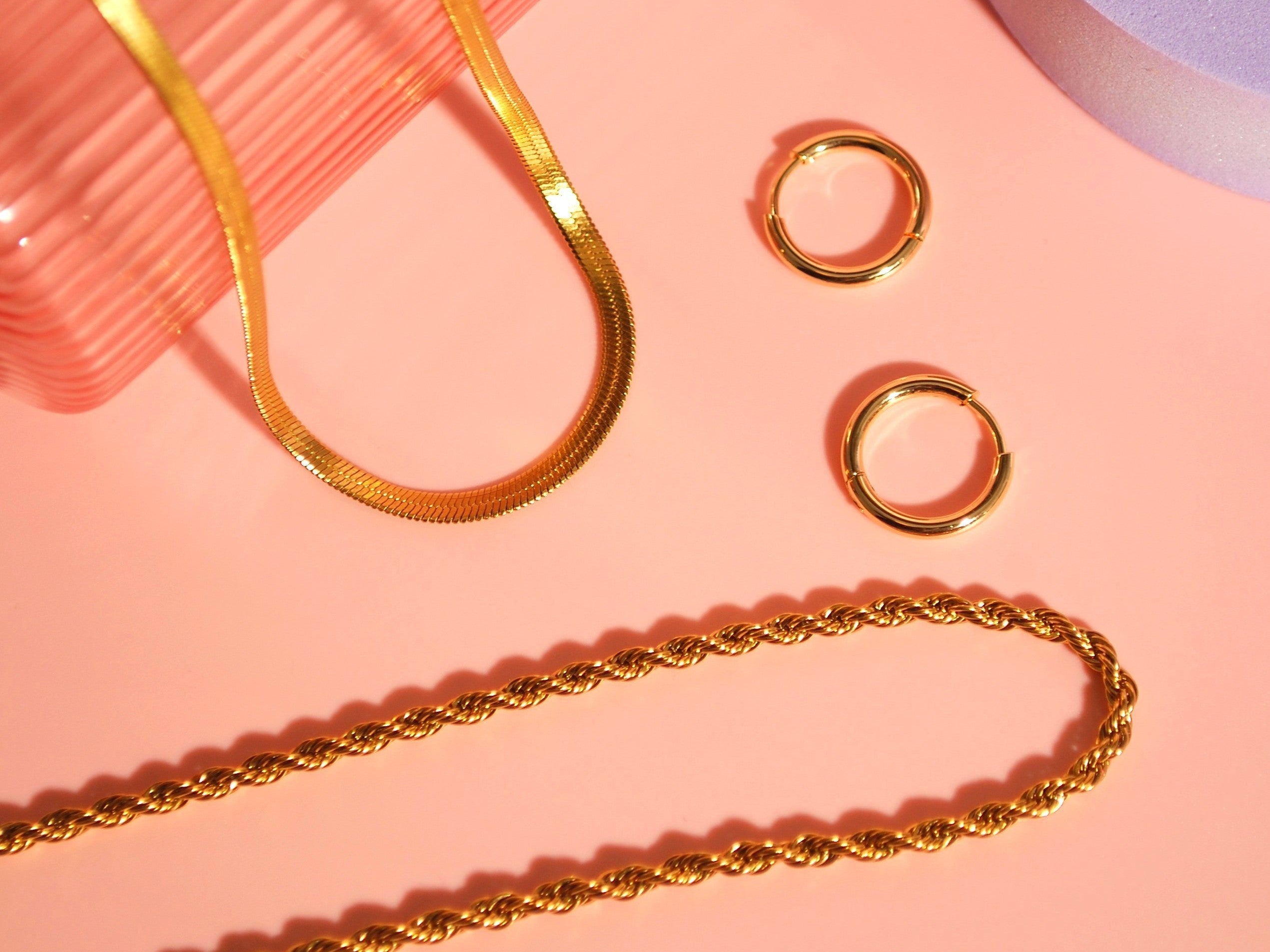 Vergoldete Creolen und Ketten aus Edelstahl – Santoclay Basics Kollektion