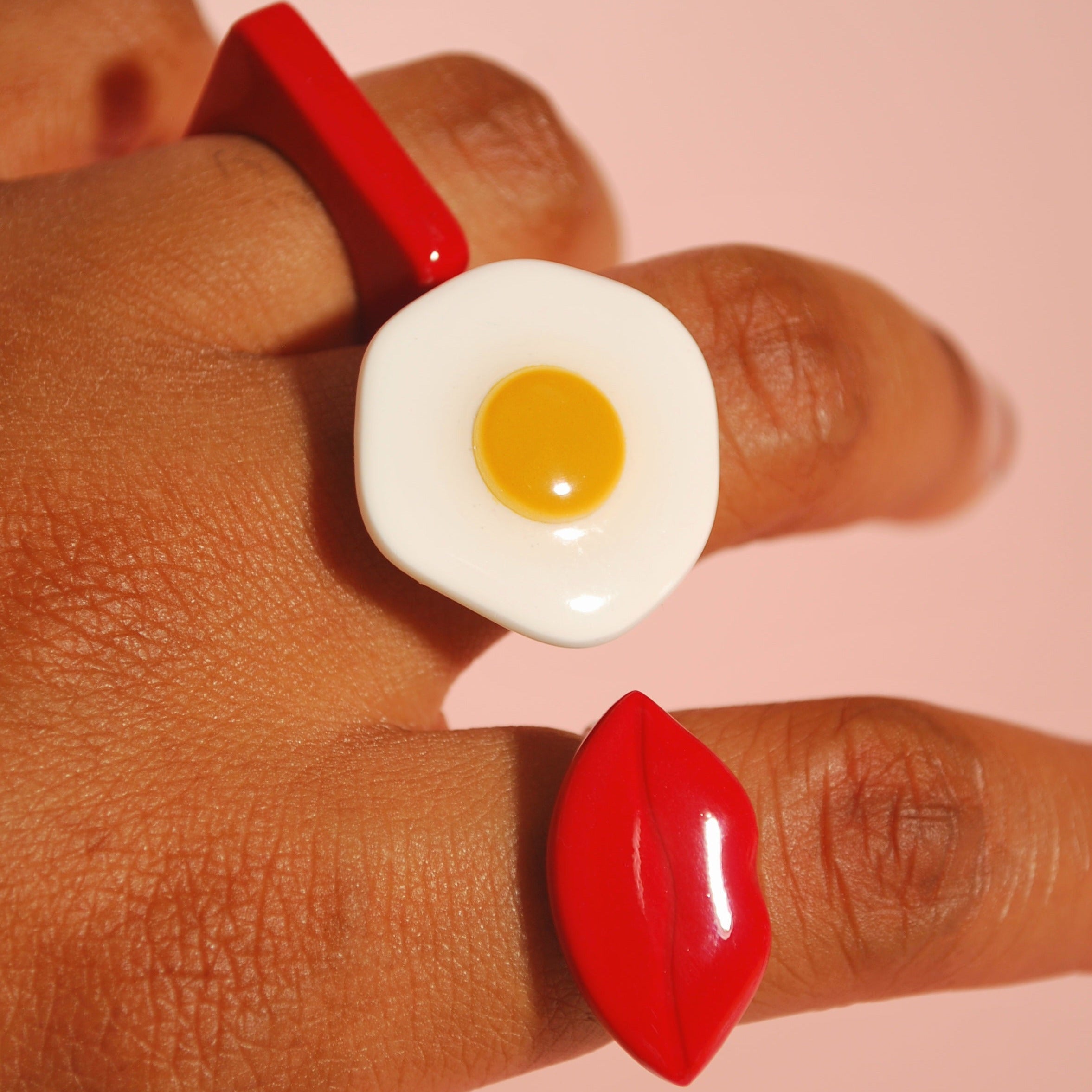 Santoclay Handmade Statement Ringe auf dem Hand