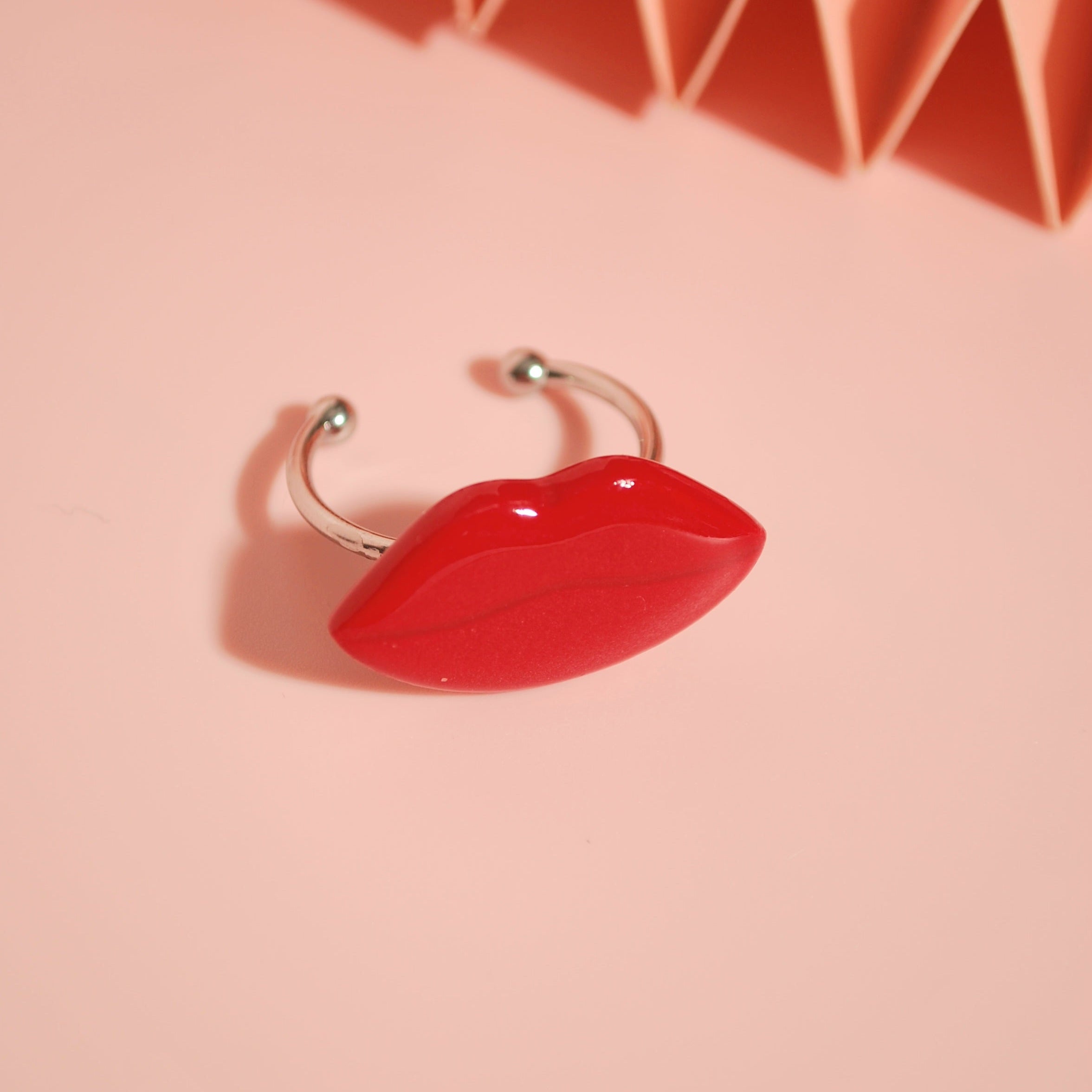 red-kiss-santoclay-lippenform-silber