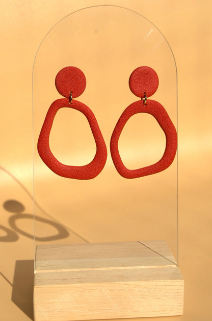 Rote Statement-Ohrringe für empfindliche Haut – handmade