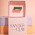 Statement-Ring aus Polymer Ton in Olivgrün in Santoclay-Schmuckbox