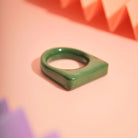 Rechteckiger Ring in Olivgrün handgefertigt von Santoclay