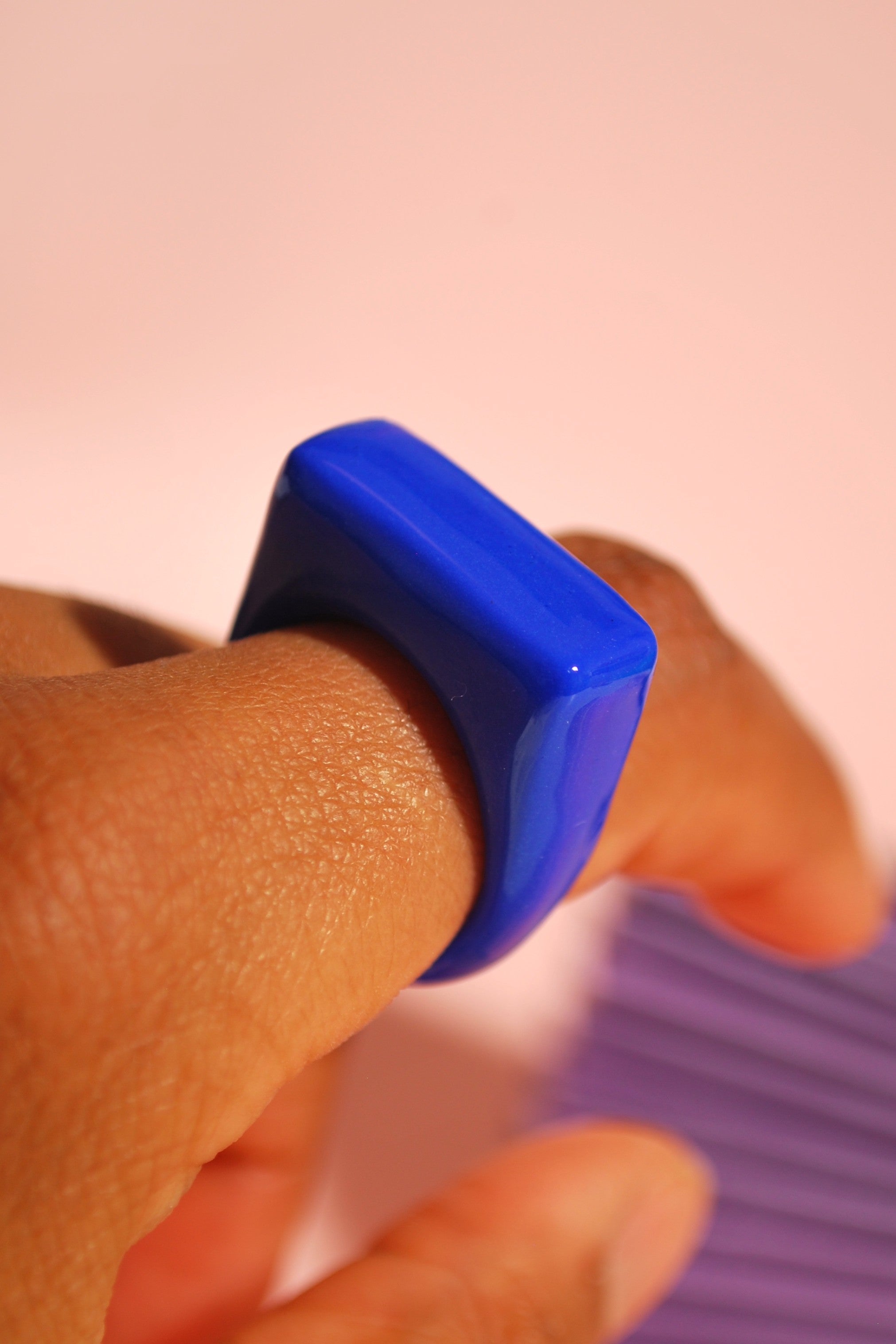 Leichter, eckiger Ring aus Polymer Clay – stylisch & auffällig